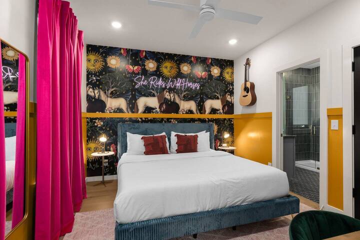 Livin’ Luxe on Music Row w Hot Tub | Near Bway! gallery image 5