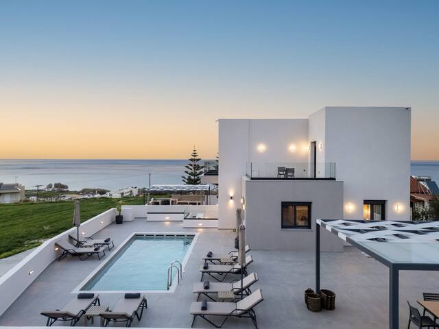 Villa Etoile – With Private Pool and Sauna gallery image 2