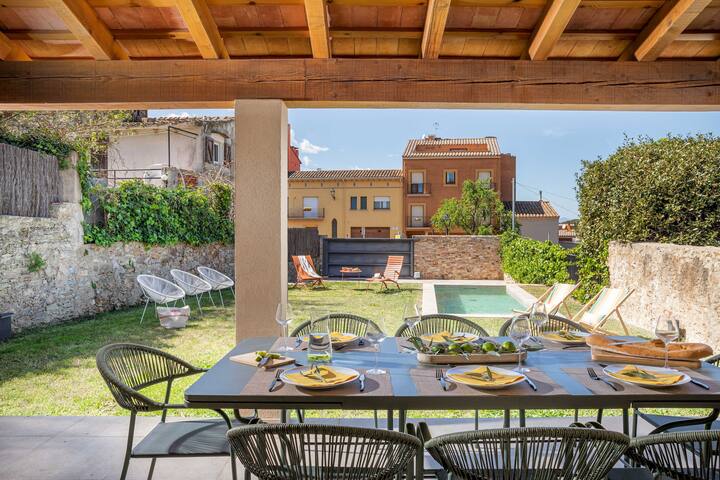 Casa Alegria – Charming townhouse in Begur gallery image 2