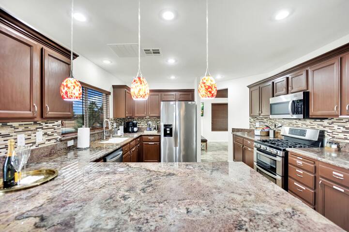 Luxe Oasis: Pool & Hot Tub Backyard, Games & Views gallery image 3