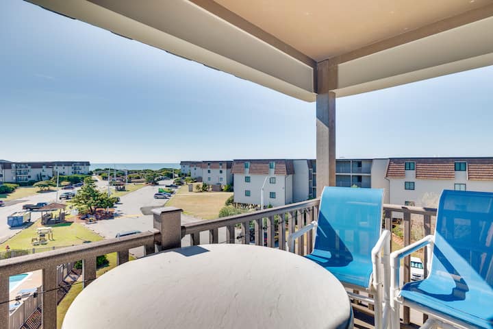 Atlantic Beach Condo W/ Balcony & Beach Access! - Atlantic Beach, NC