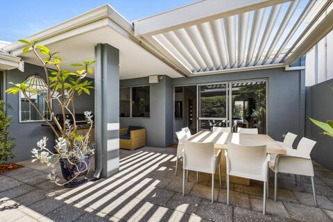 Sandy Toes Villa
