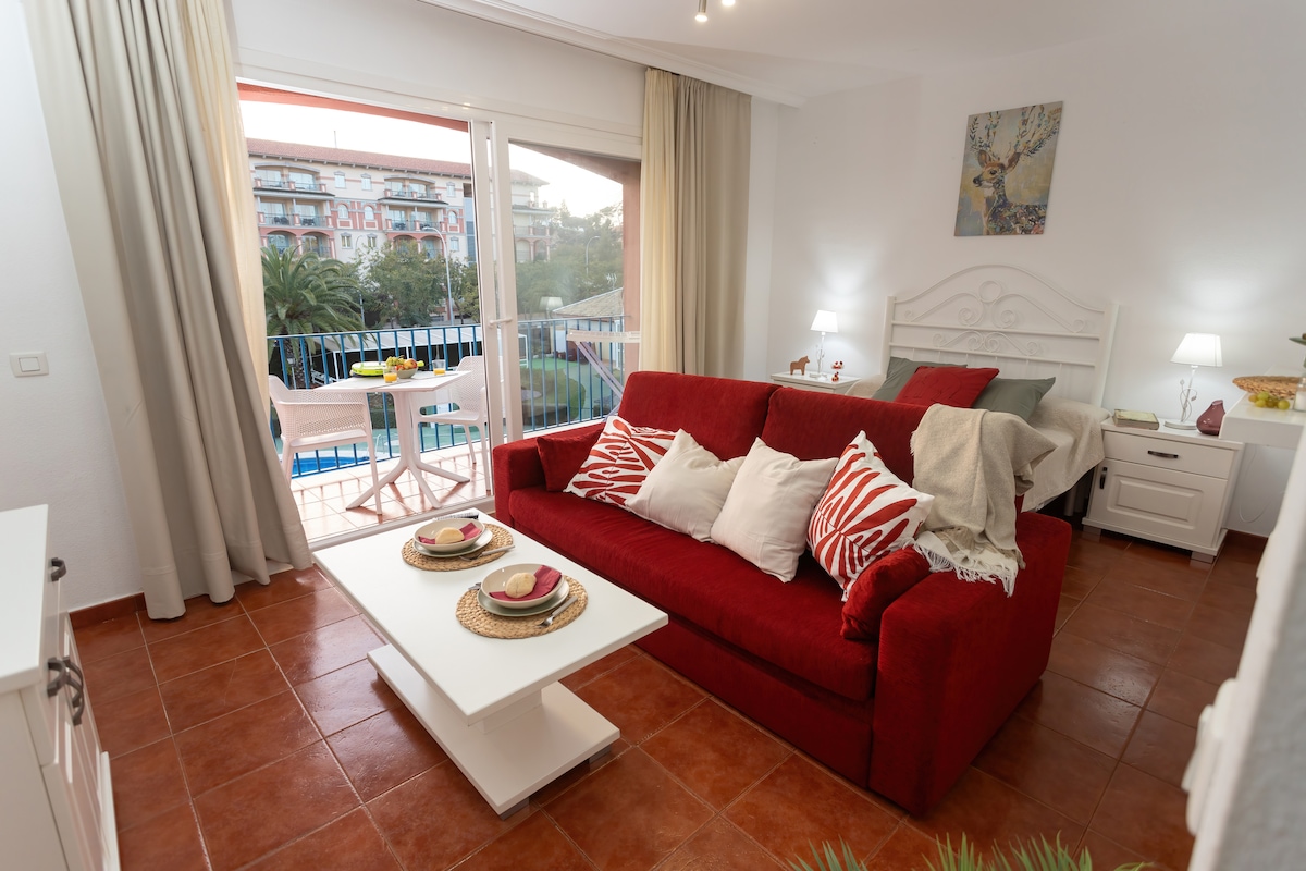 Proprietà Airbnb di successo: Superior Pool View Studio 1 a Lepe