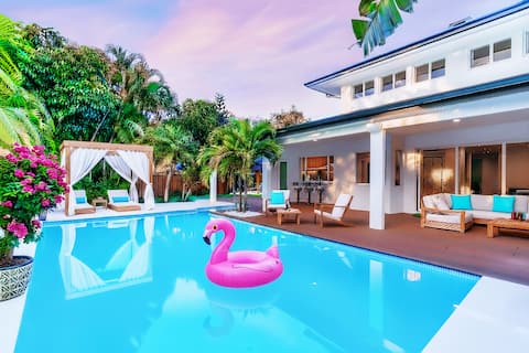 Miami 6BR Oasis: Heated Pool • Hot Tub • Sauna