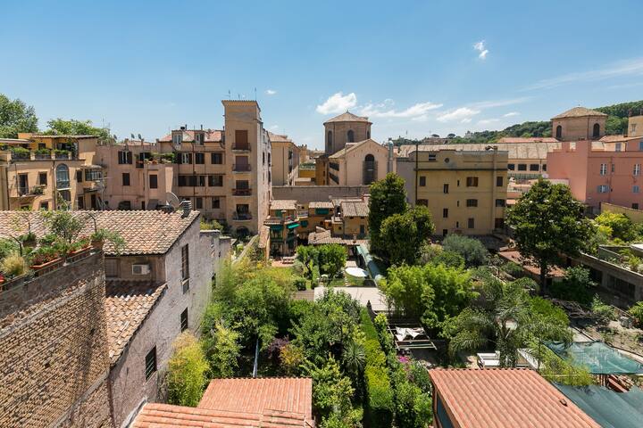 Trastevere Charming Penthouse by Romeloft gallery image 4