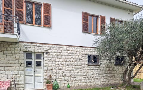 Amazing apartment in Montefelcino