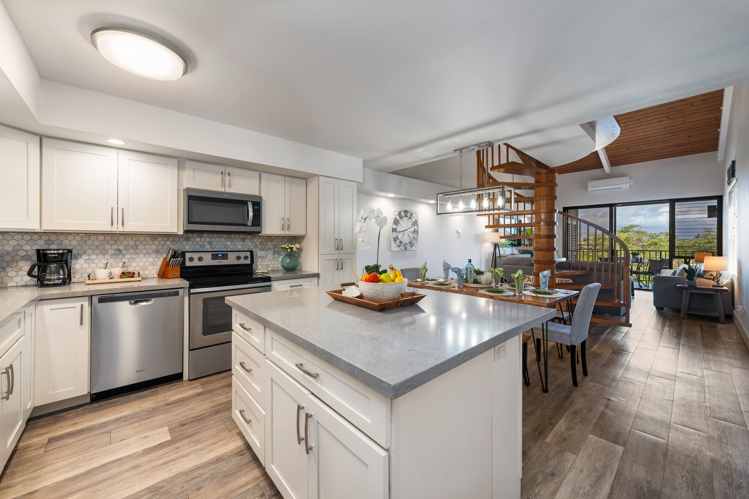 Condo in Kihei · ★4.94 · 2 bedrooms · 4 beds · 2 baths - Image 10