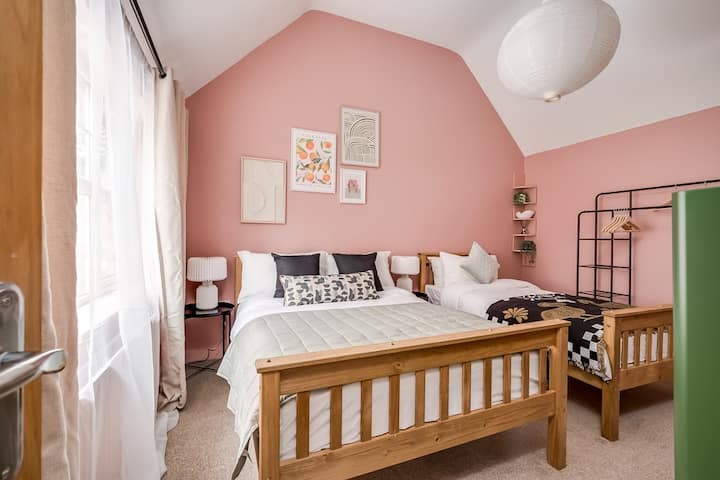 Family Somerset Mews