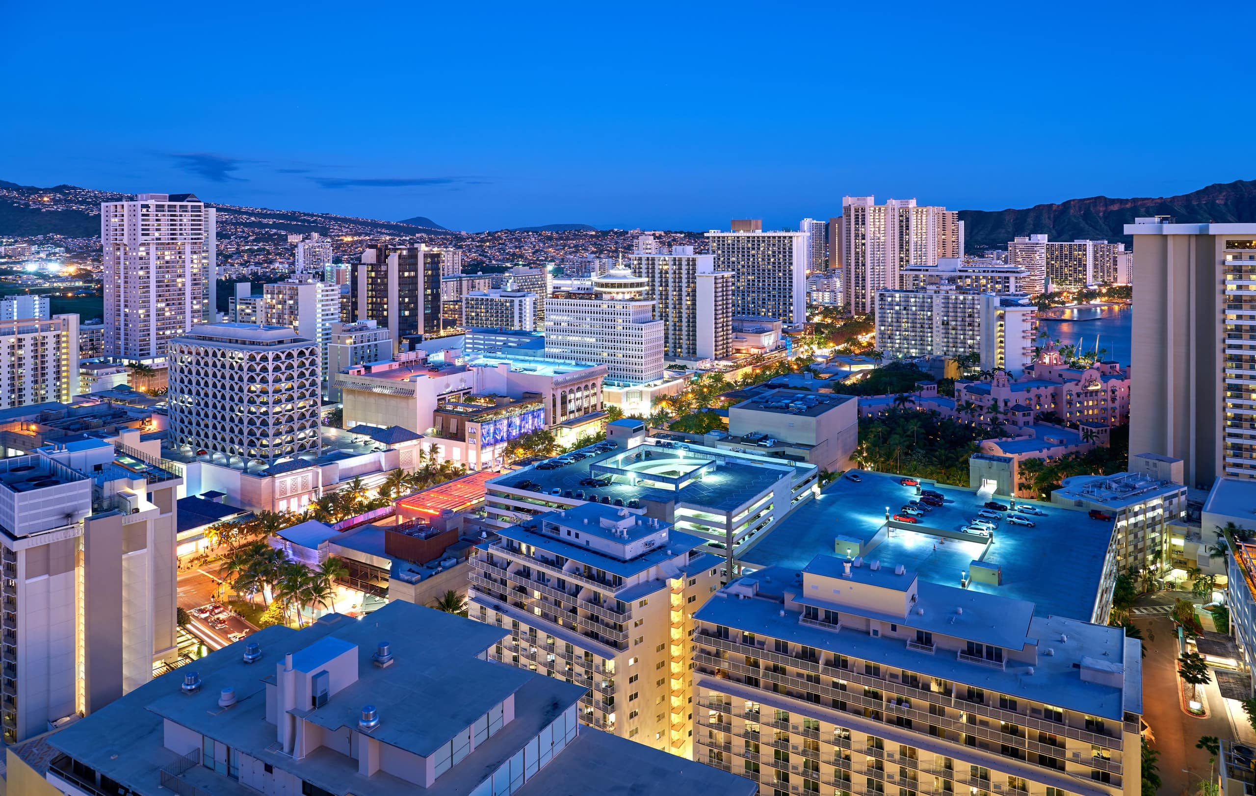 Condo in Honolulu · ★4.17 · Studio · 1 bed · 1 bath - Image 16