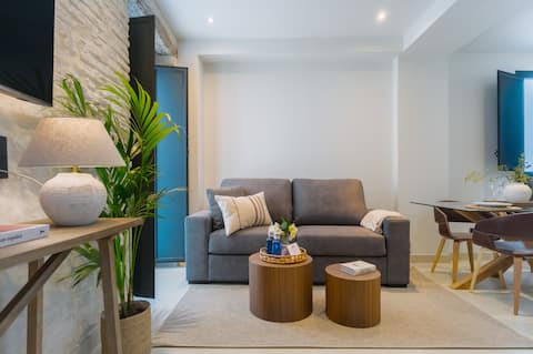 Luxurious Duplex - bathtub - 1Bd 1Bth Casa Pilatos