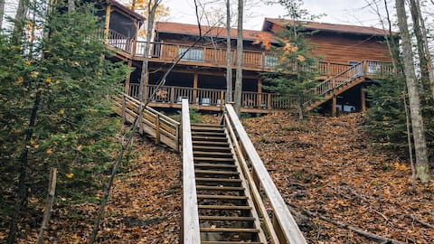 Miriam`s Retreat - Overlooking Lake Superior with