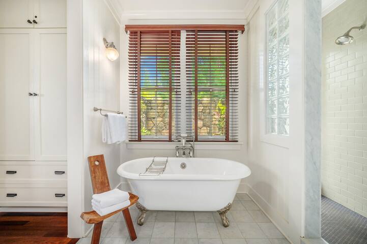 Lodge at Kukui’ula Cottage | 5 gallery image 3