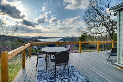 Henderson Cabin w/ Deck & Scenic Lake Views!