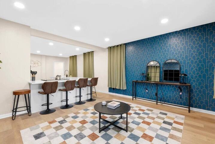 Walk to OSU: Relaxing Retreat with Hot Tub gallery image 5