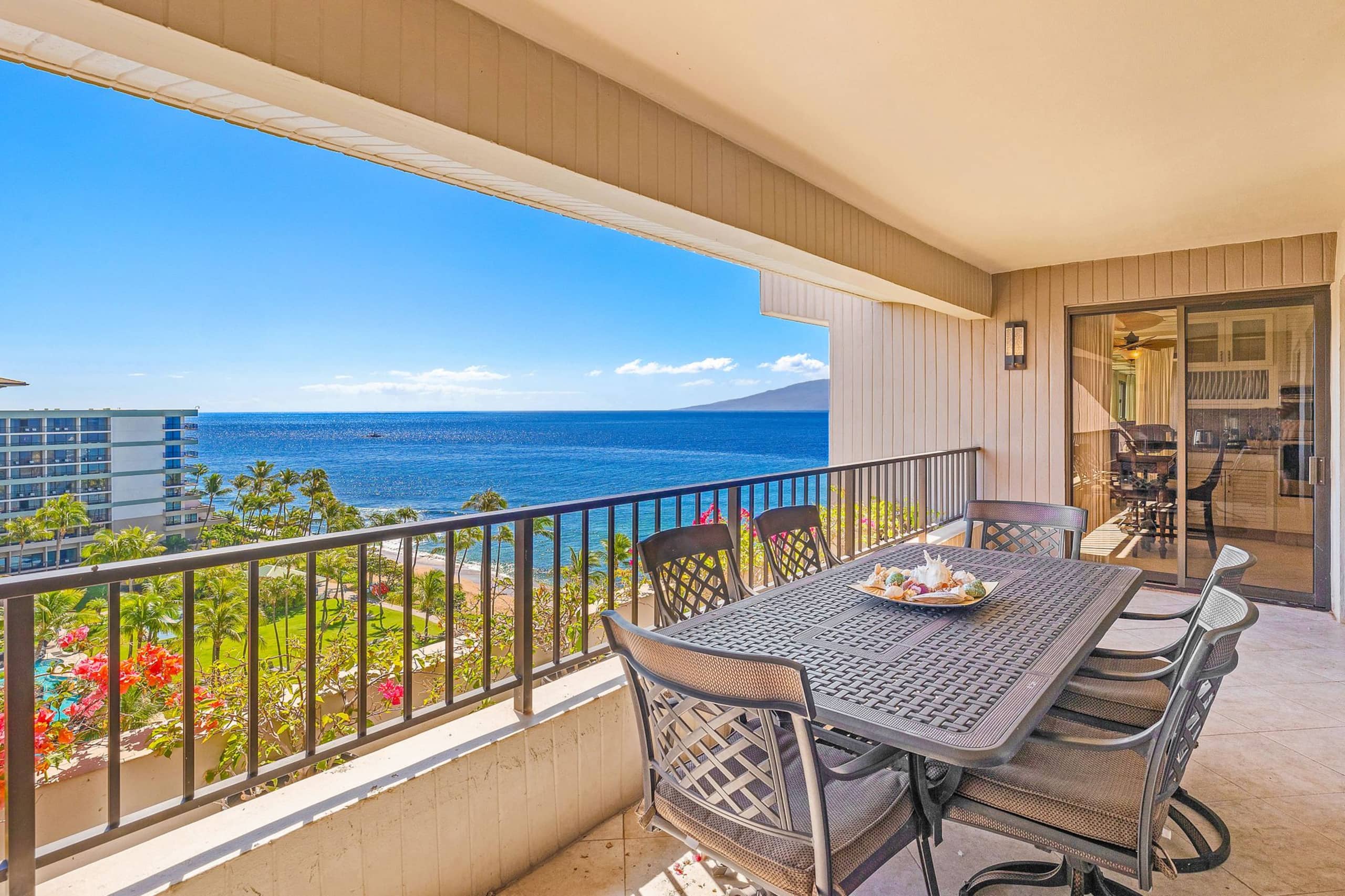 Condo in Lahaina · ★5.0 · 3 bedrooms · 5 beds · 2 shared baths - Image 3