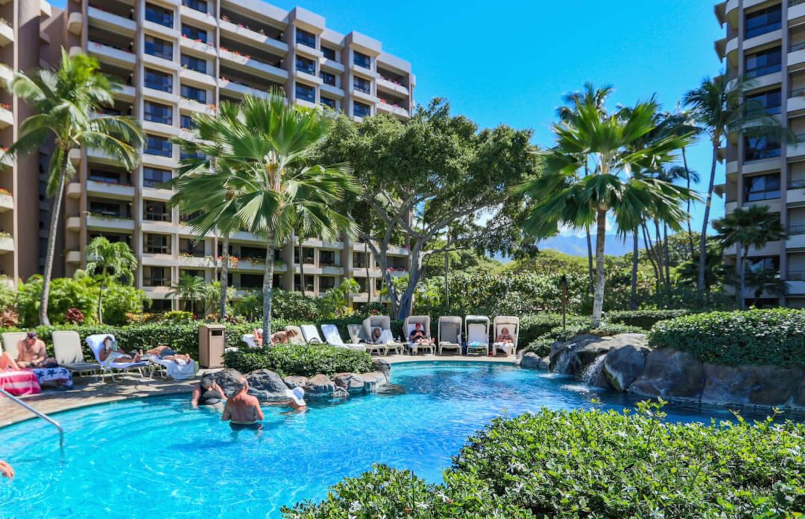 Condo in Lahaina · ★5.0 · 3 bedrooms · 5 beds · 2 shared baths - Image 38