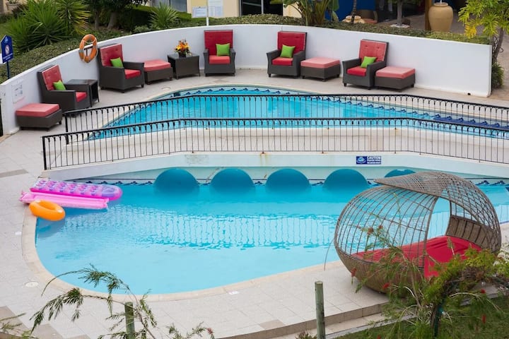 Serene Seaside Haven! Kitchenette, Pool, Parking! - Albufeira