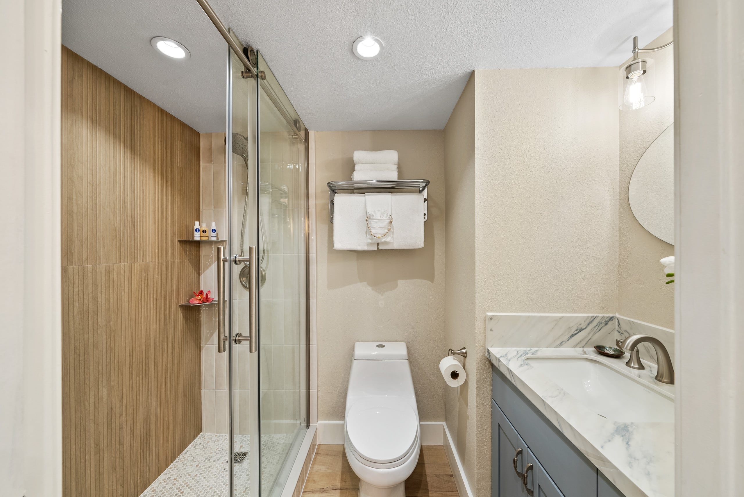 Condo in Lahaina · ★4.89 · 1 bedroom · 1 bed · 1 bath - Image 9