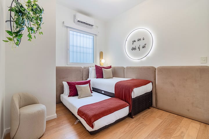 Schlafzimmer 2