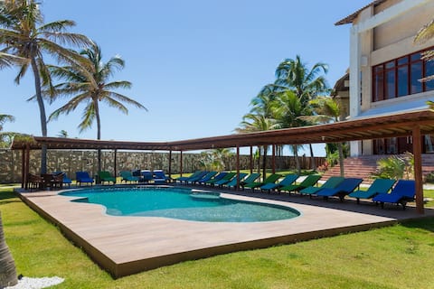 Imóvel de sucesso: Oceanfront Beach House with Pool em Cascavel