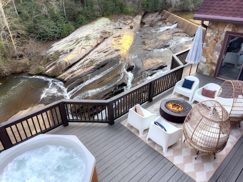Private Waterfall, Hot Tub, Fire Pit
