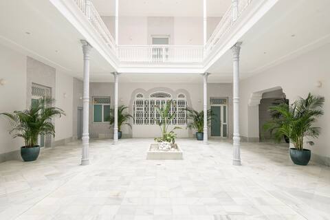 Urban Palace - Apartment In Sanlúcar De Barrameda