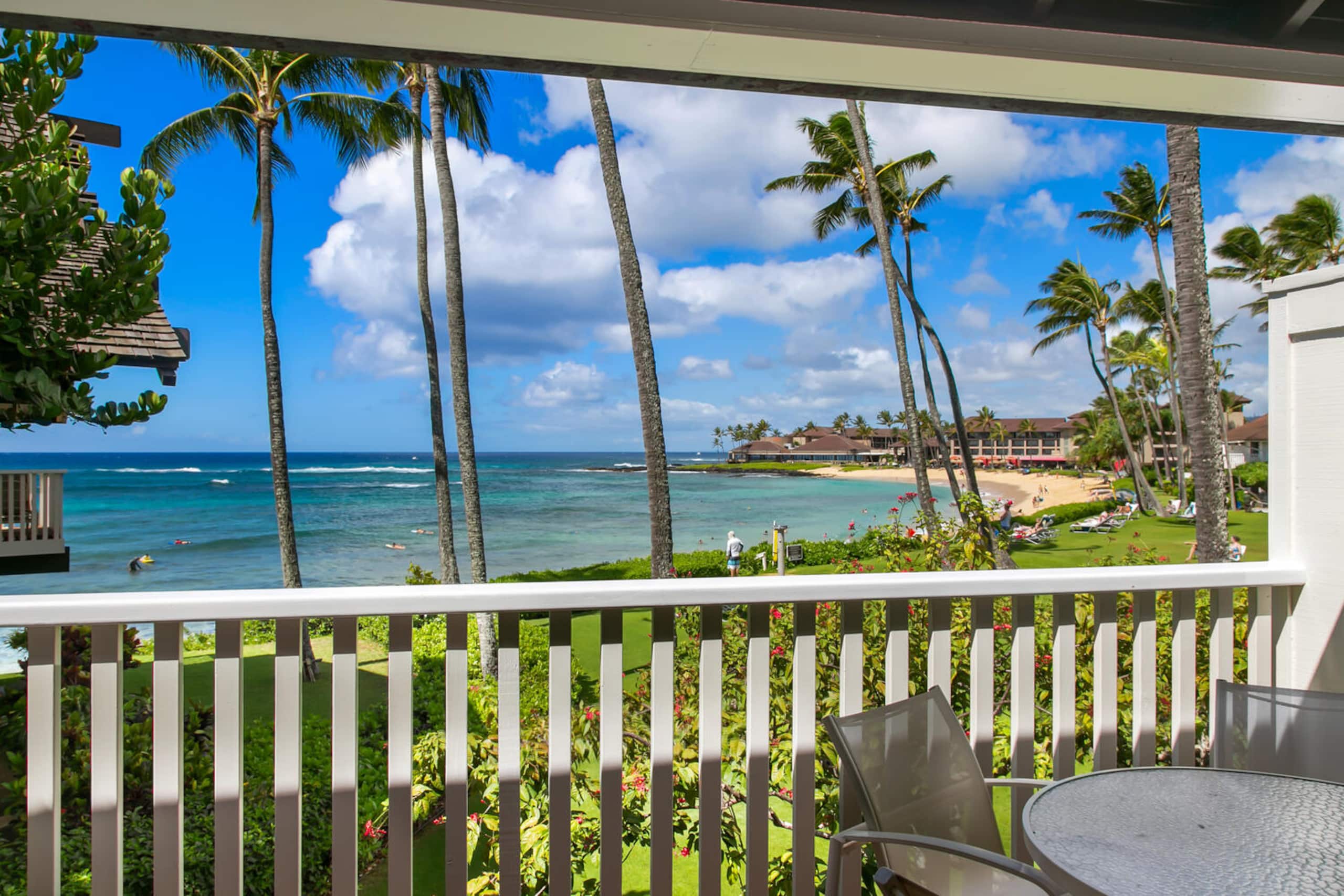 KP9 Beachfront Ocean View | AC • Pool • Modern - Image 35