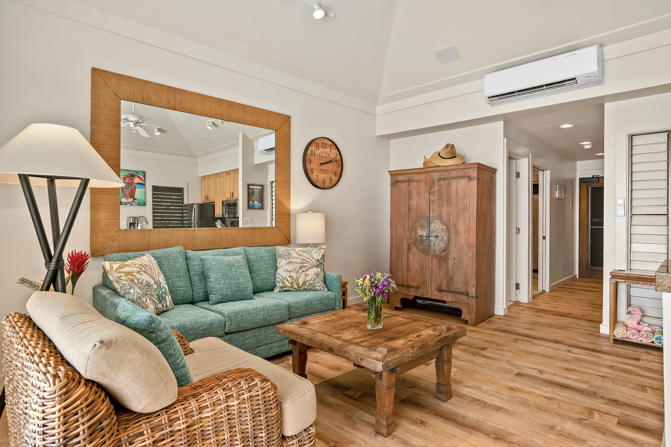 KP9 Beachfront Ocean View | AC • Pool • Modern - Image 4