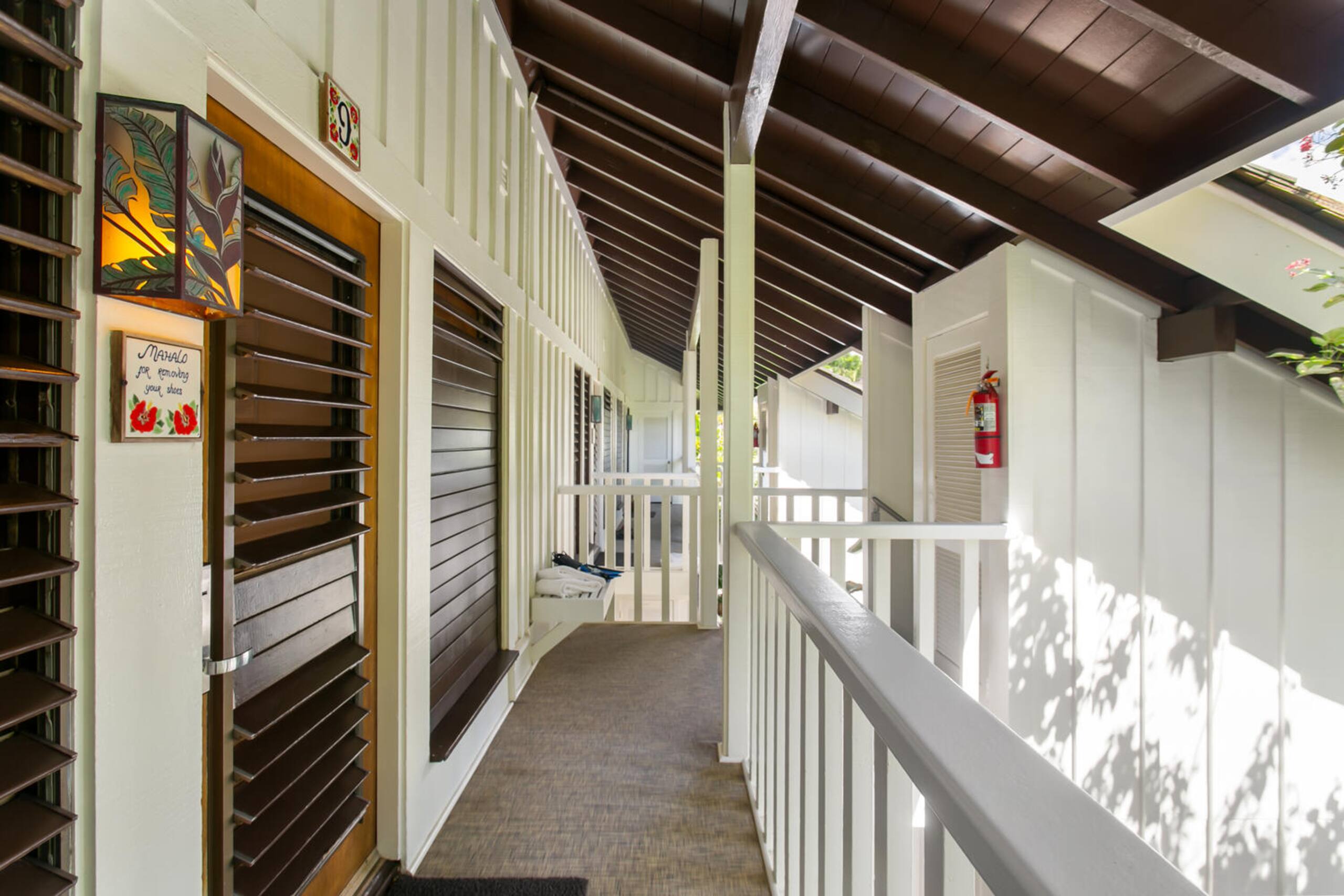 KP9 Beachfront Ocean View | AC • Pool • Modern - Image 30