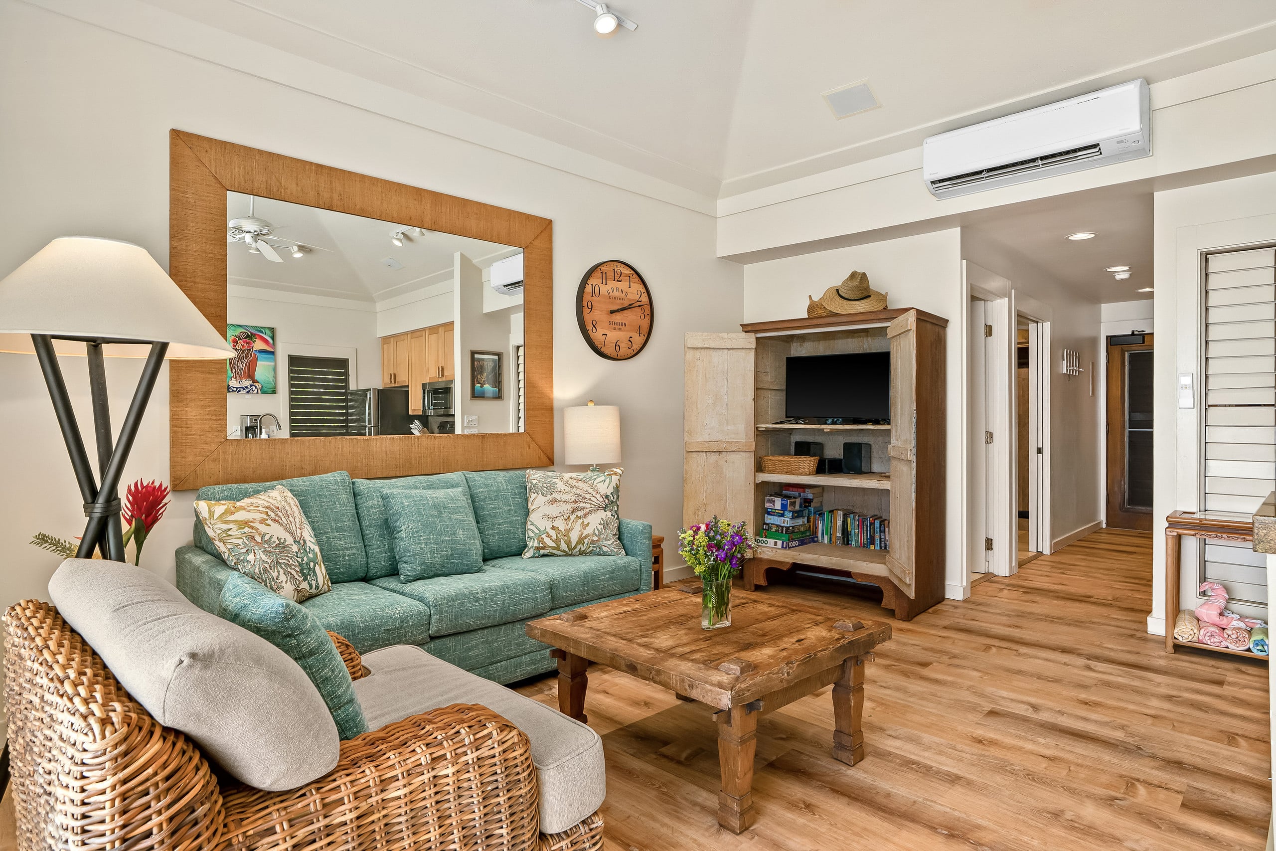KP9 Beachfront Ocean View | AC • Pool • Modern - Image 6