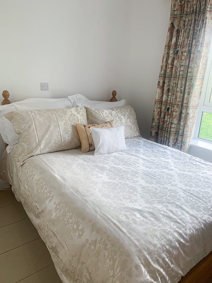 Bedroom Bayview No.39 Dunmore East County Waterford Ireland