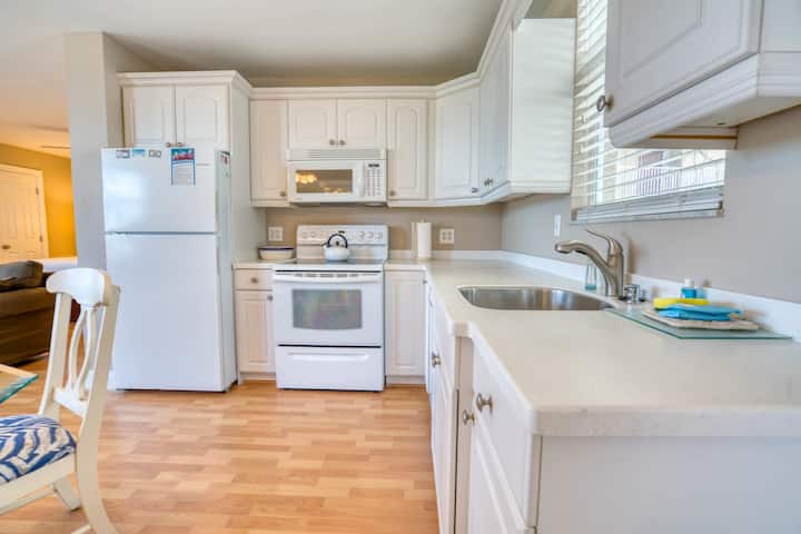 Stunning Beach With Bay Views Studio 2702 - Bonita Springs, FL