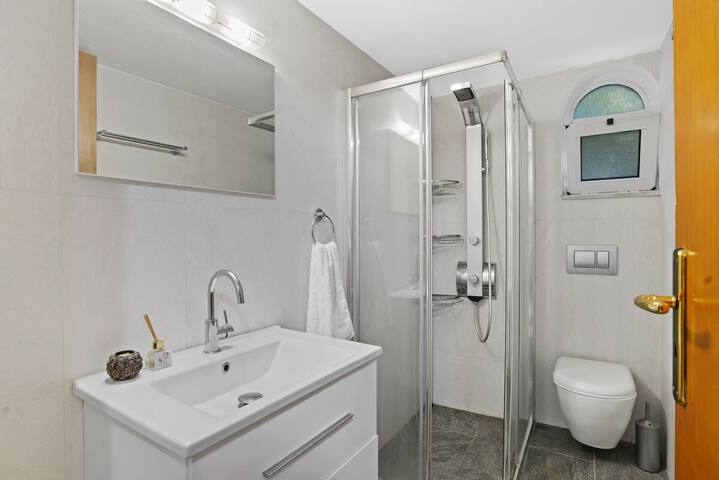 SeaViewHeaven gallery image 5