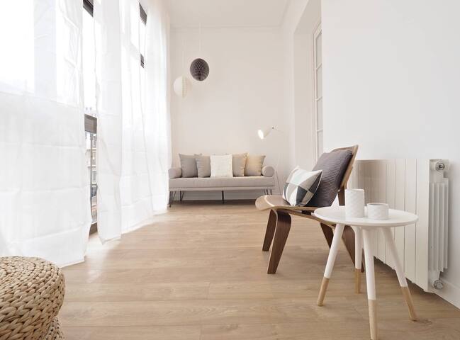 Barcelonaforrent Apartments managed Airbnb listing 3