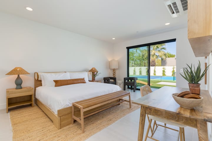 Spálňa 3 má manželskú posteľ a vlastnú kúpeľňu.