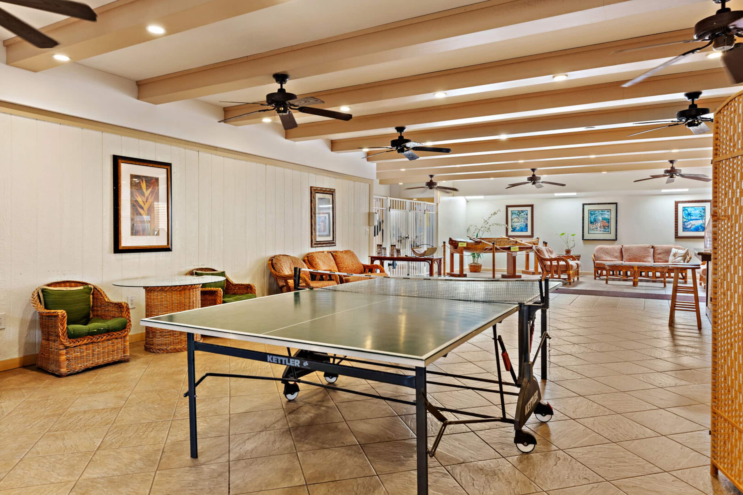 Condo in Lahaina · ★4.76 · 2 bedrooms · 4 beds · 2 private baths - Image 33