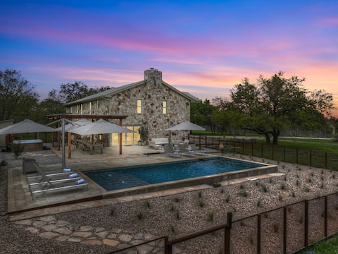Grasslands: Pool+Hot-Tub+Views on 290 Wine Trail!