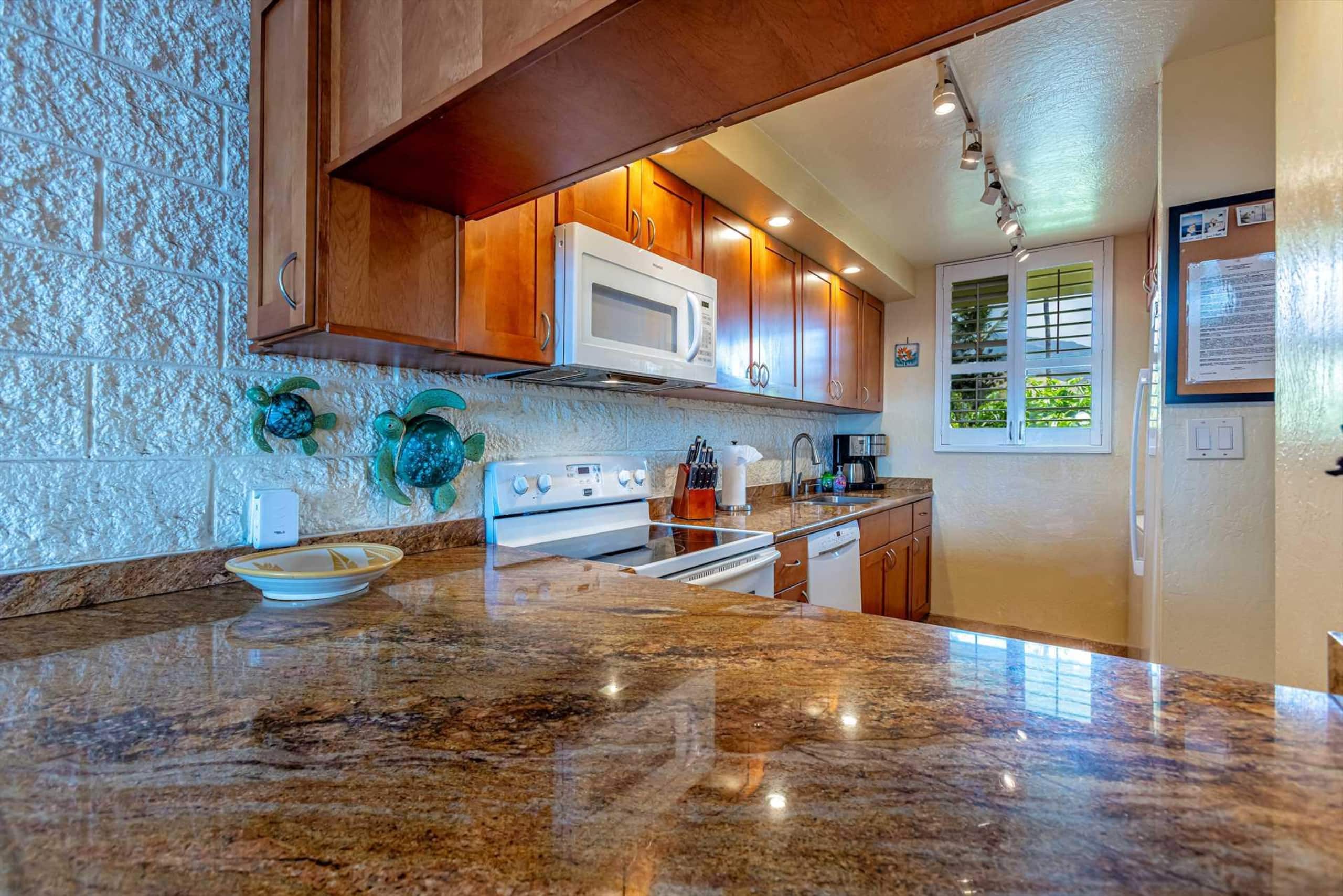 Condo in Wailuku · ★4.71 · 2 bedrooms · 3 beds · 2 baths - Image 12
