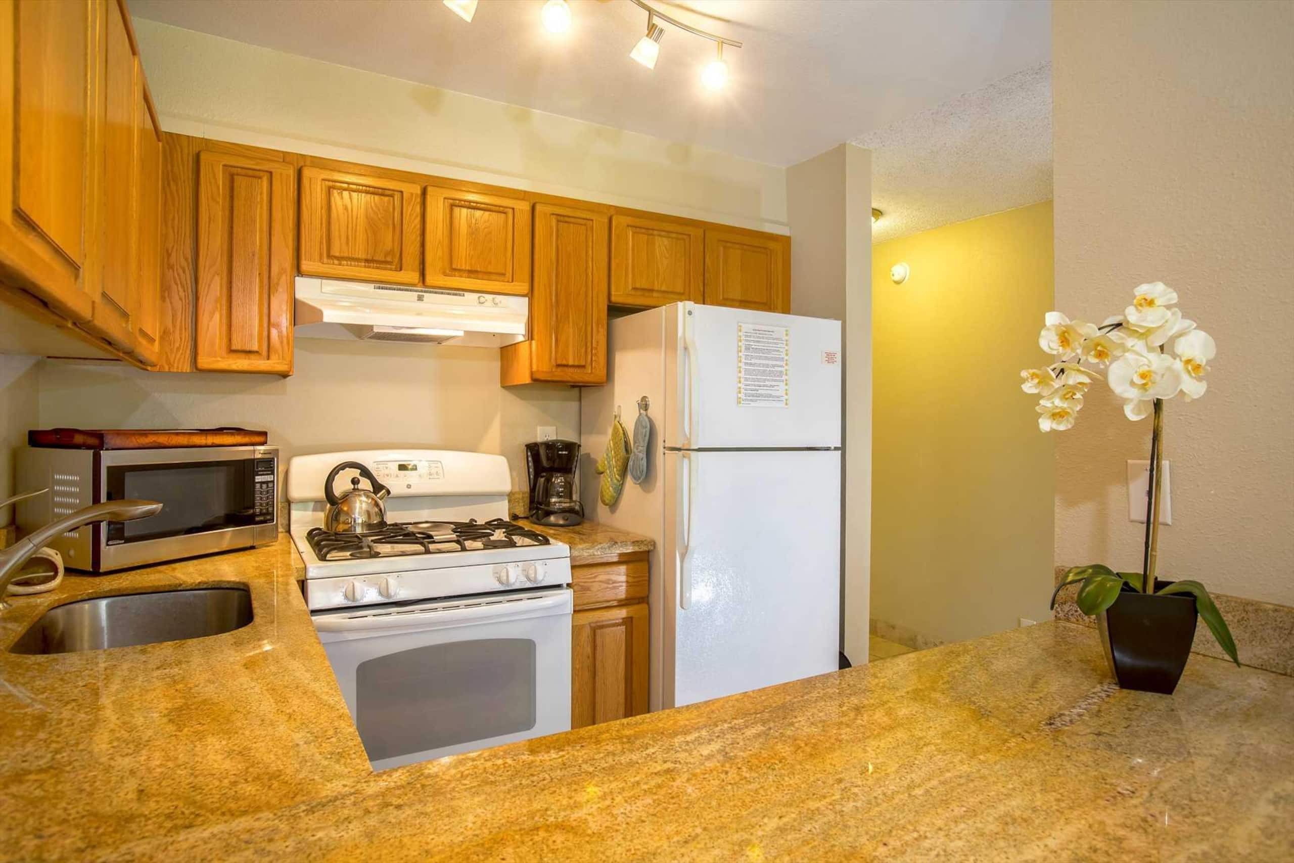 Condo in Kihei · ★4.85 · 1 bedroom · 2 beds · 1 bath - Image 2