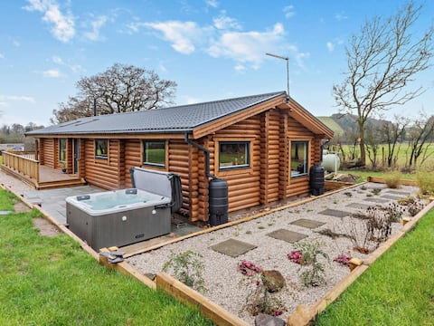 Top performing Airbnb: 3 Bed in Nottingham (oc-93794) in Broxtowe