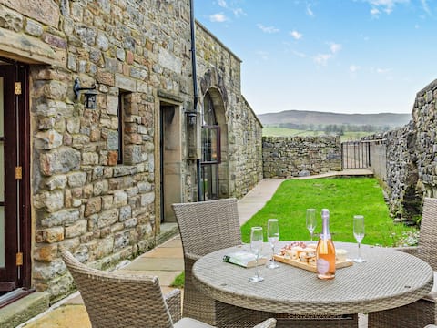 2 Bed in Airton (94261)