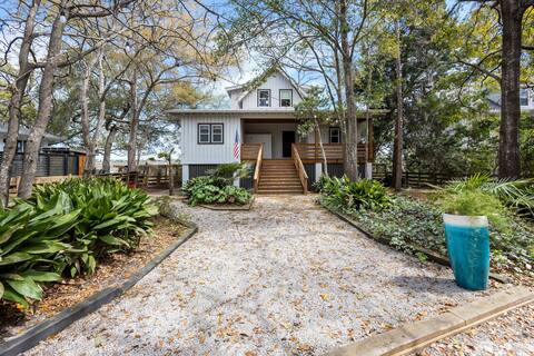 Cabin Creek - Creek Front - 4 Bedrooms