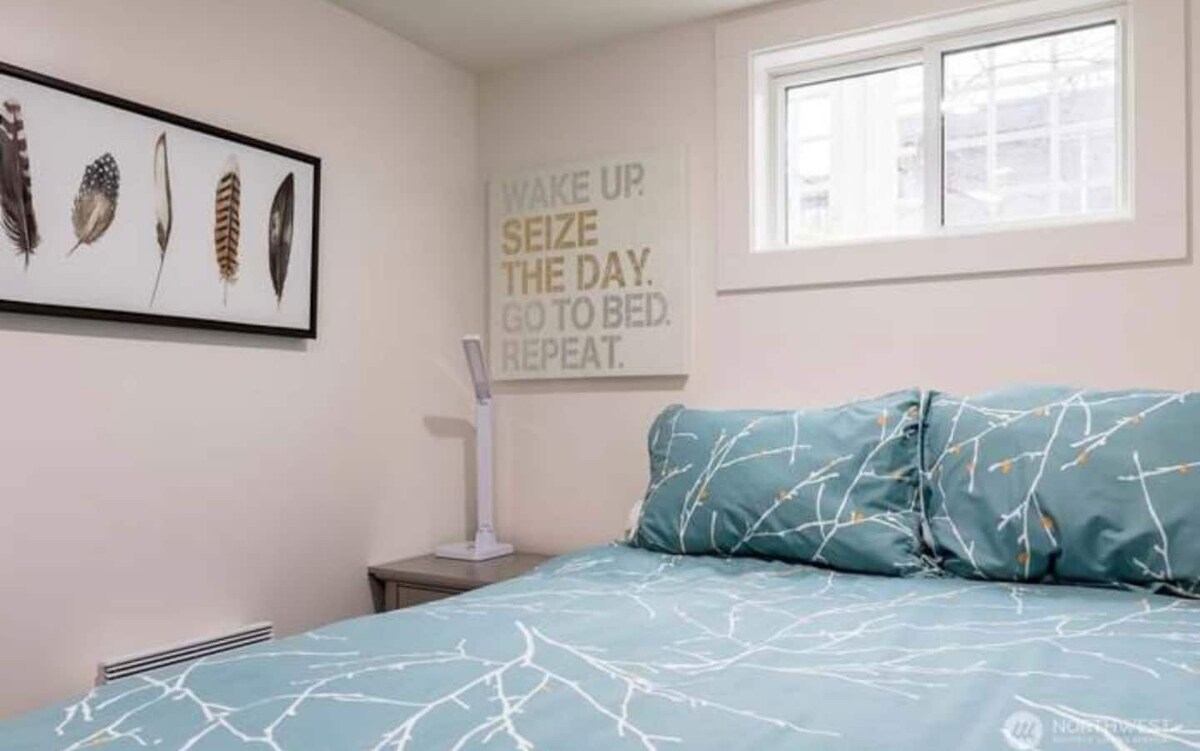 Kleine kamer geeft je het gevoel dat je thuiskomt.