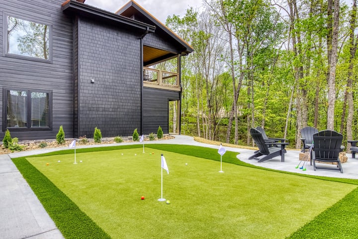 4 Br-indoor Pool/putt-putt/lux/games/20 Guests! - Pigeon Forge