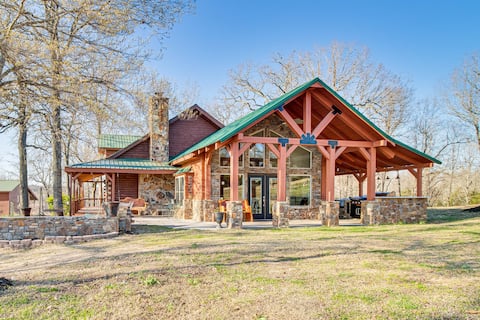 Expansive Mountain Home Rental w/ Yard & Fire Pit!