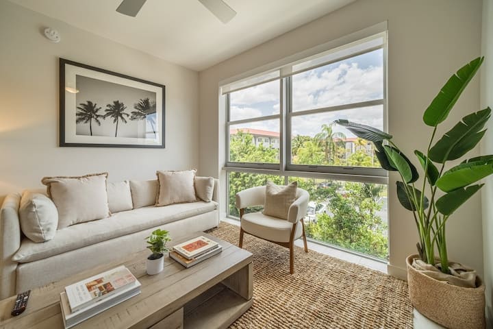 Tucker At Palmer Dadeland Miami | 2 Bedroom - Kendall, FL