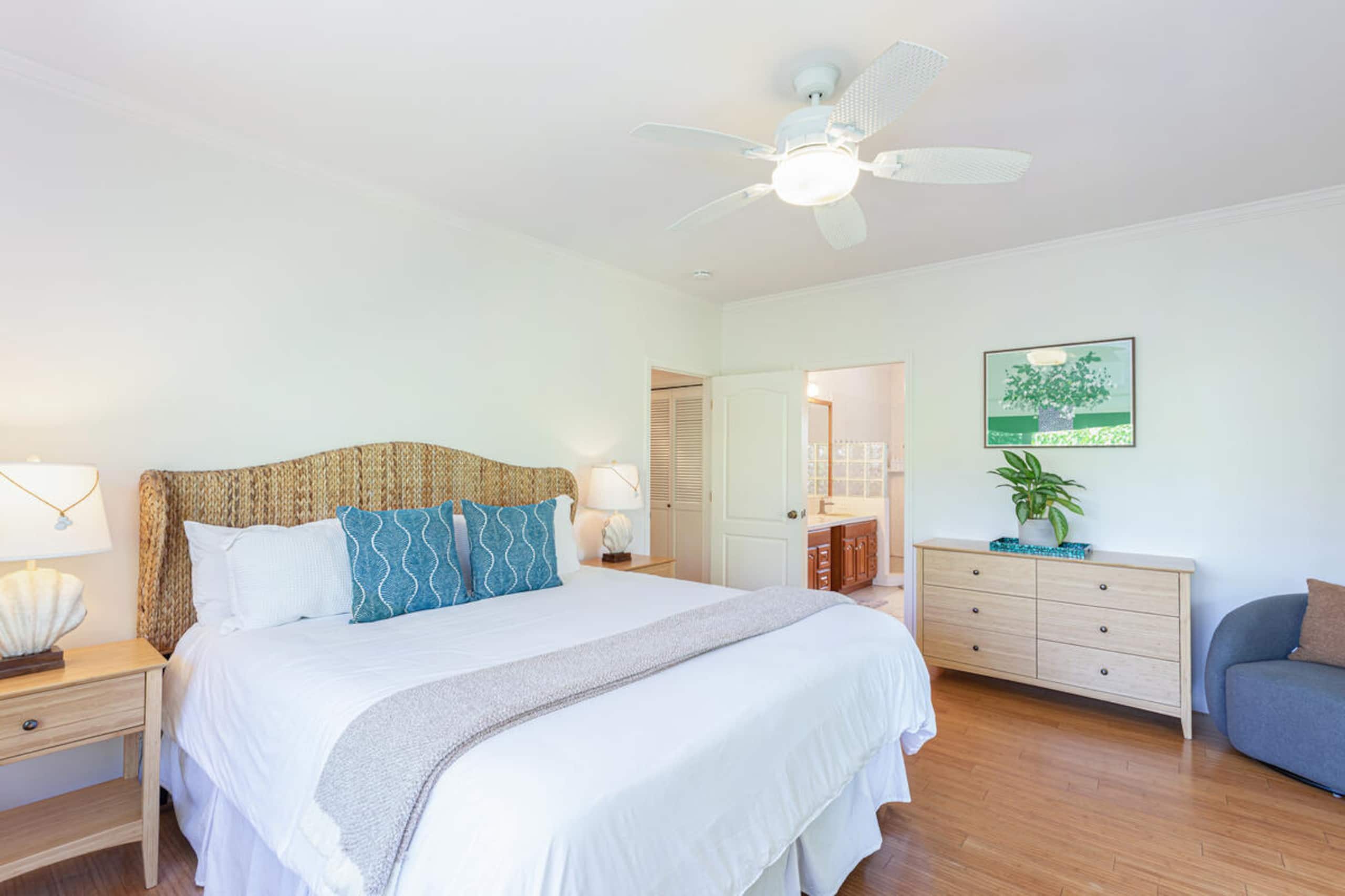 Home in Princeville · ★5.0 · 3 bedrooms · 4 beds · 2 baths - Image 16