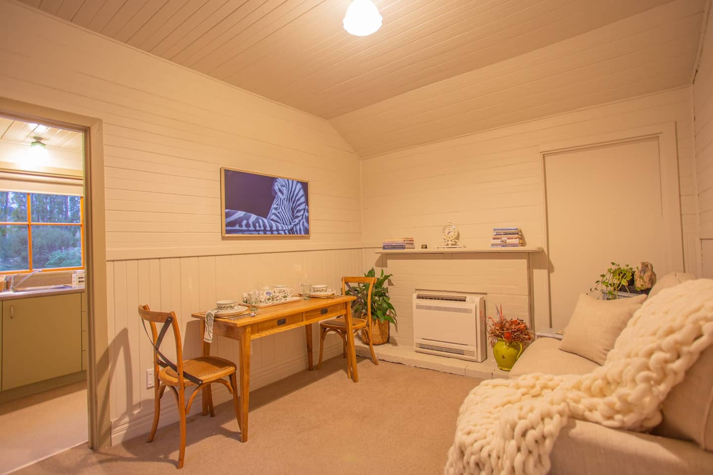 City Break Cottage For Couples 27 Mins Chc Airport 5