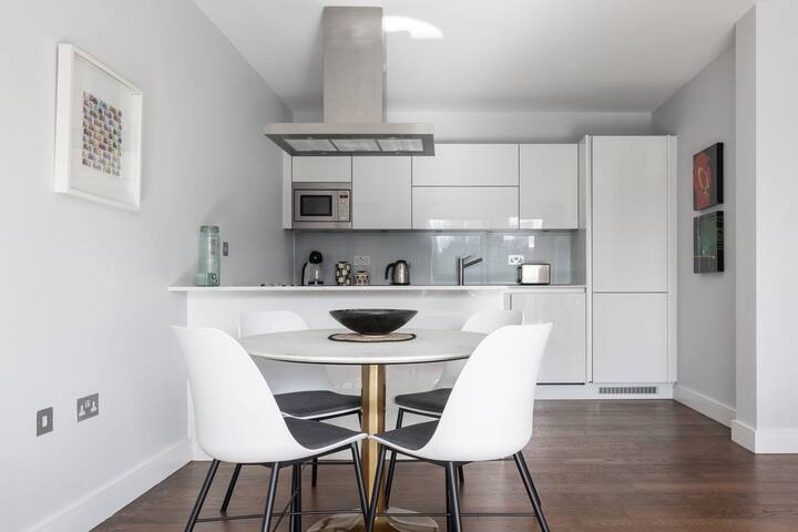 Paton Street by onefinestay gallery image 4