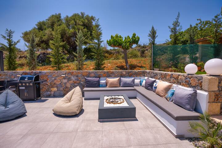 Eagles Villa – With Private Pool gallery image 2